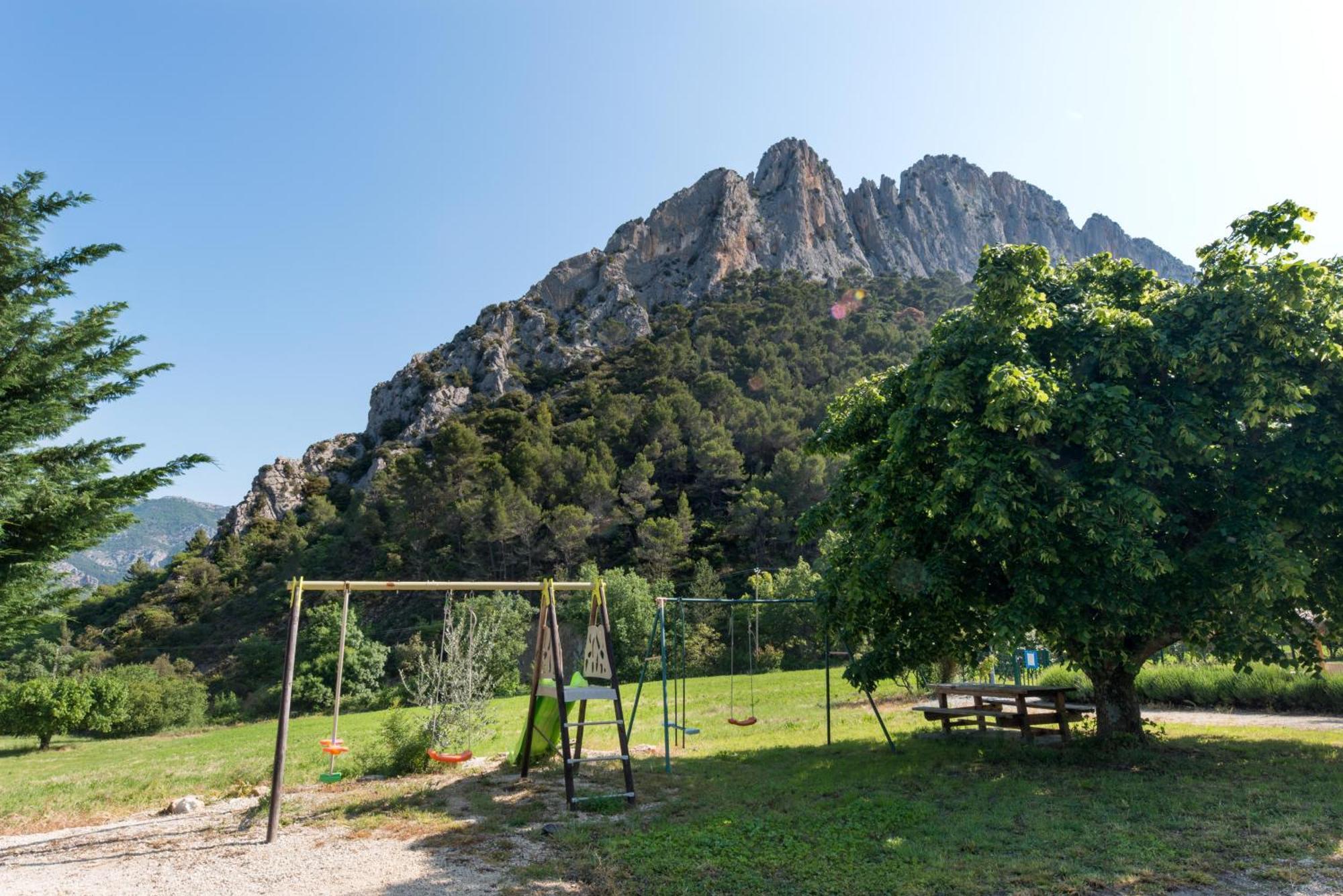 Domaine Saint Julien Hotel Buis-les-Baronnies Exterior foto
